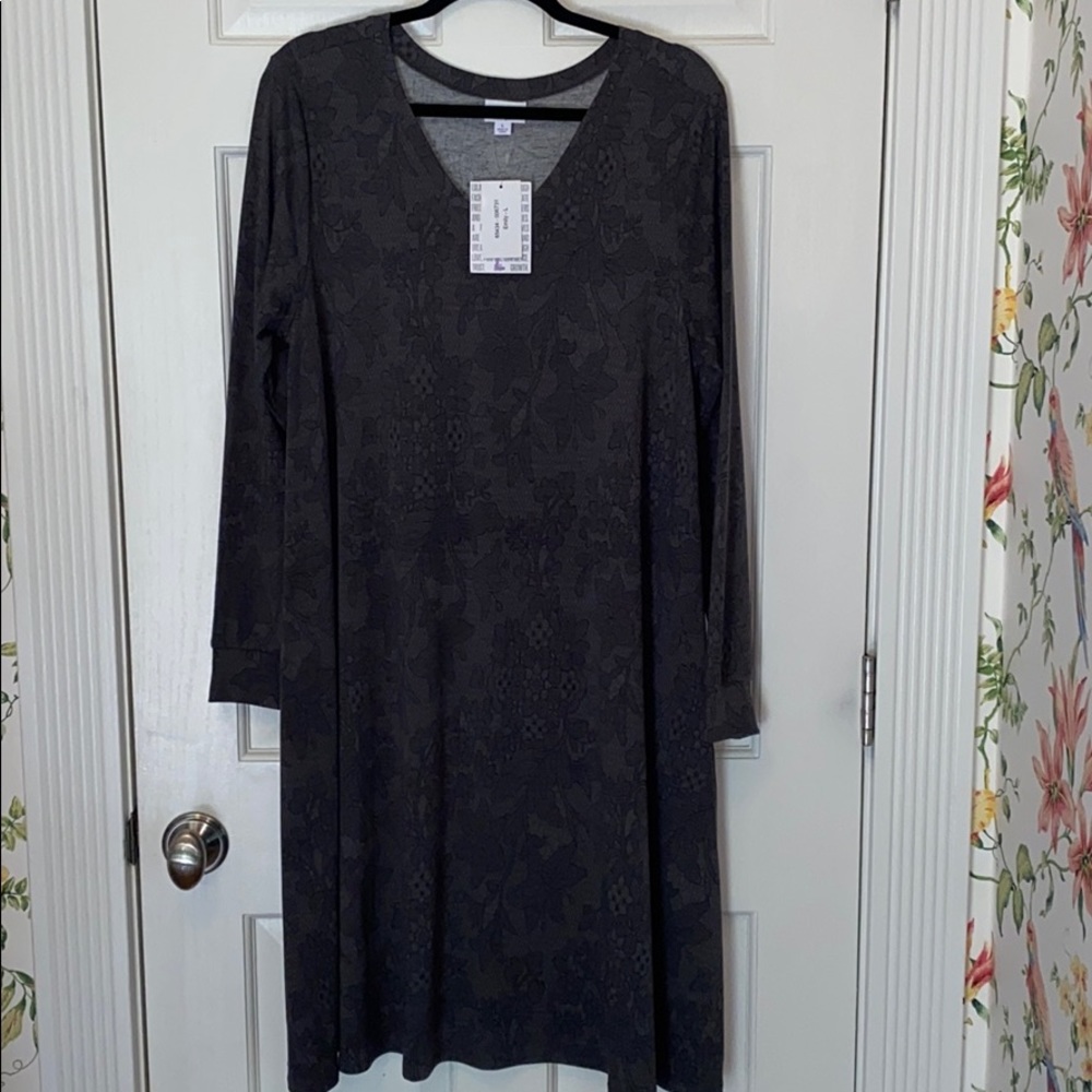 🌺NWT LULAROE EMILY DRESS🌺